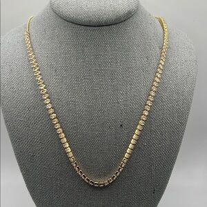 1099. Elegant Gold Adjustable Necklace